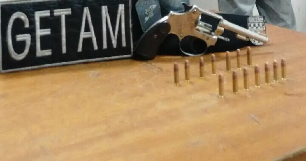 Dupla armada é presa em ronda na Nova Corumbá