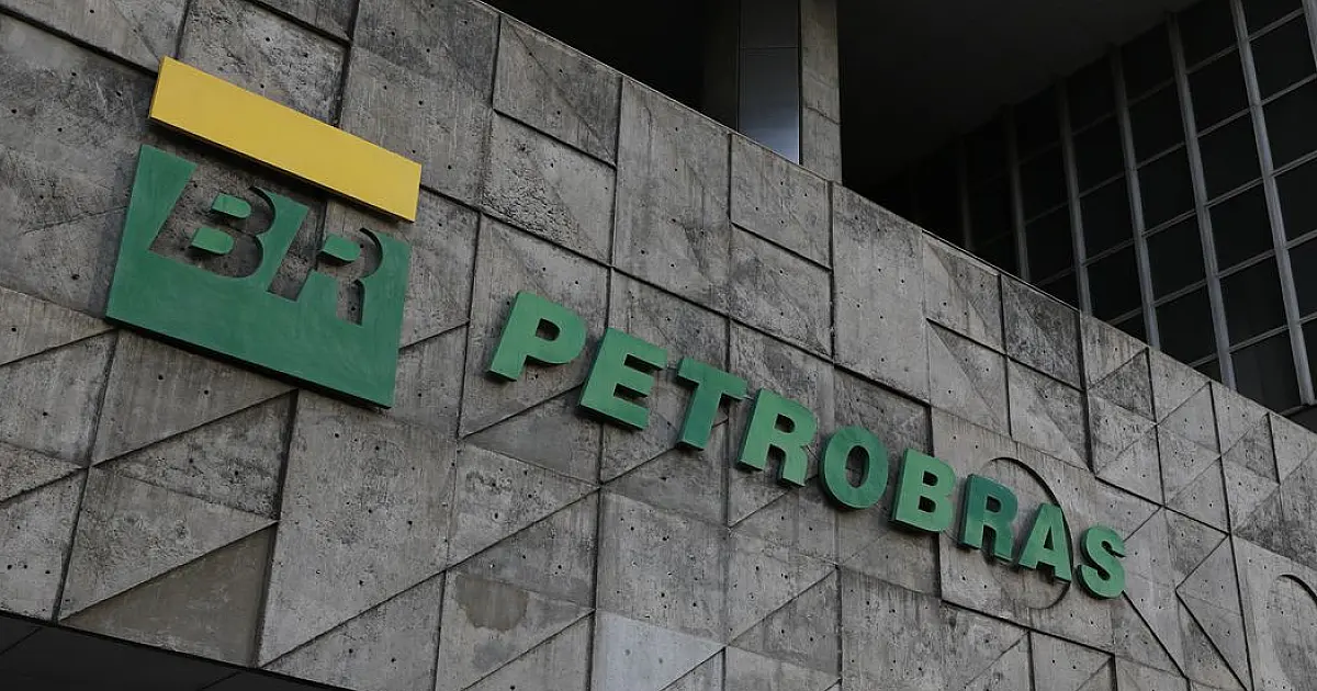Petrobras reduz preço da gasolina A para as distribuidoras