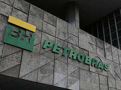 Petrobras reduz preço da gasolina A para as distribuidoras