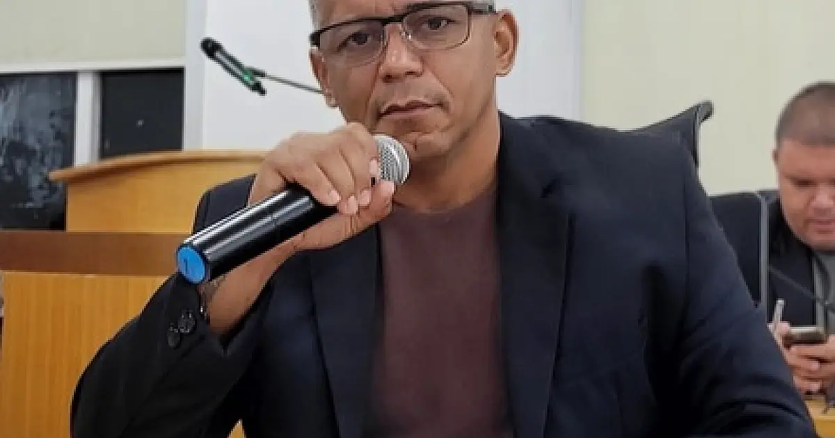 Edinaldo diz que é preciso recuperar sistema de iluminação da Praça São Paulo