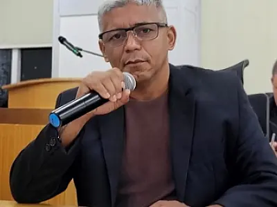 Edinaldo diz que é preciso recuperar sistema de iluminação da Praça São Paulo