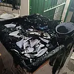 Vela acesa provoca incêndio em residência no bairro Santo Antônio, em Ladário