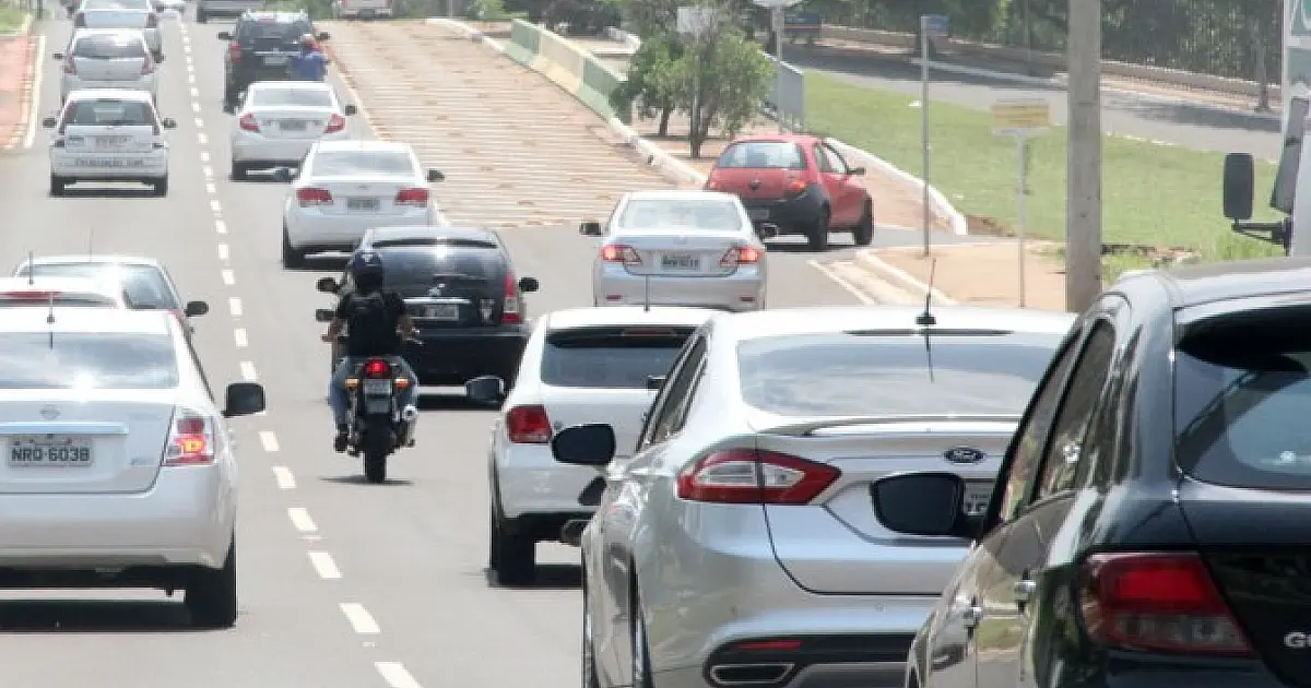 Última semana para pagar licenciamento de veículos placas 5 e 6