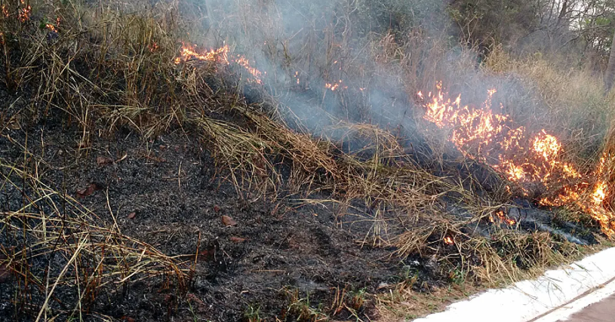 Incêndios marcam plantão dos Bombeiros