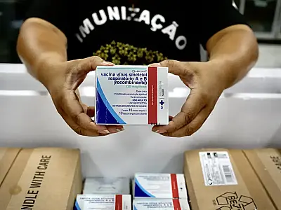 Governo começa a distribuir vacina contra vírus sincicial respiratório