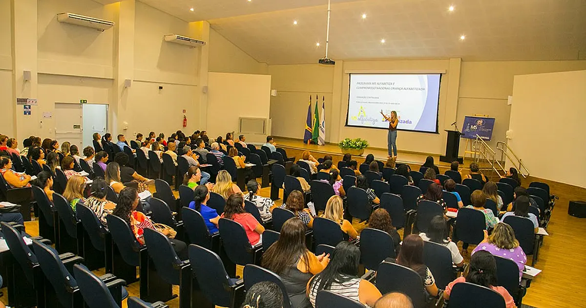 1&ordm; Formativo do MS Alfabetiza reúne 250 profissionais da Educação Pública de Corumbá