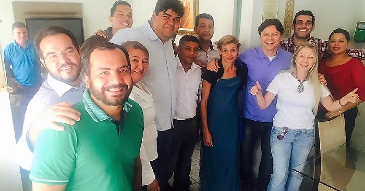 PROS, PEN, PRB e PP anunciam apoio a Paulo Duarte