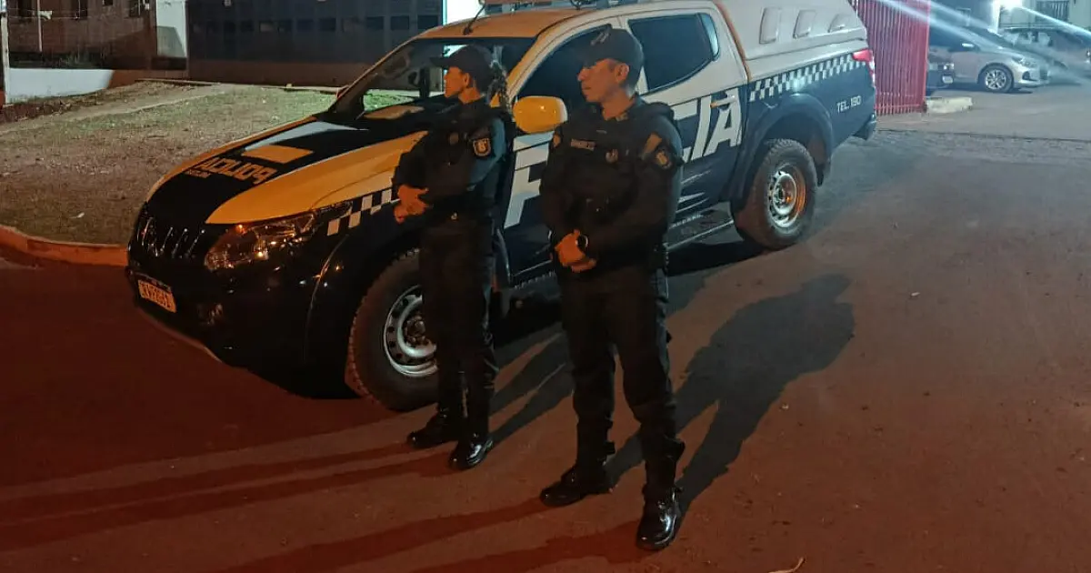 Homem é preso após ameaçar familiares com faca em Corumbá