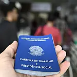 Brasil tem recorde de 66,8% dos trabalhadores na previdência social