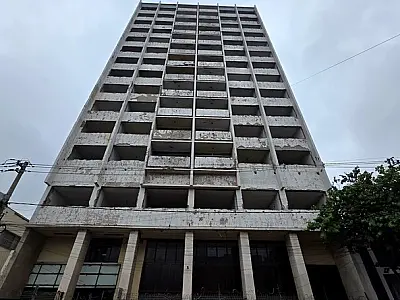 Vereadores cobram avaliação detalhada de prédio de 12 andares na Delamare