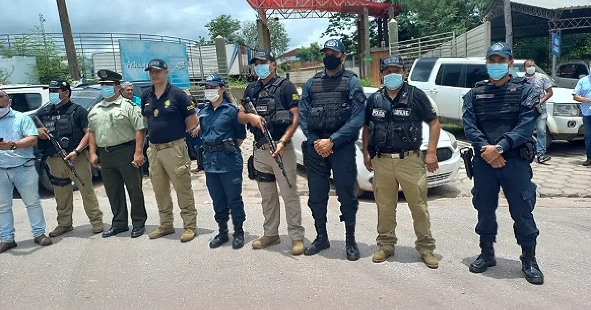 Polícia Boliviana devolve veículos furtados e roubados às vítimas