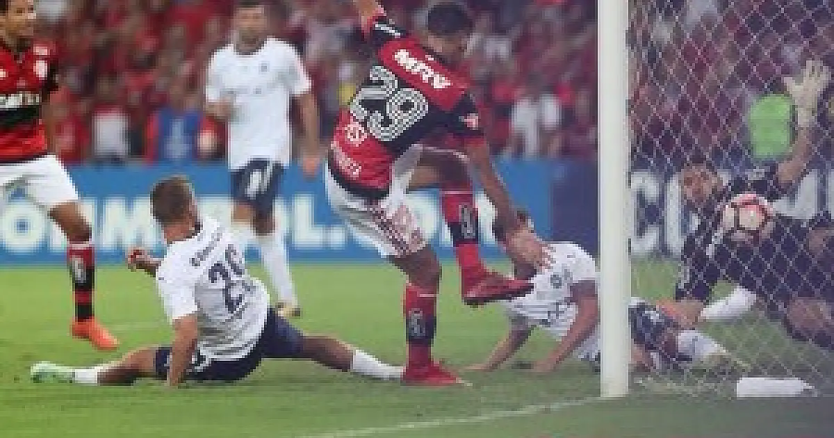 Independiente cala Maracanã, segura empate contra Fla e leva Sul-Americana