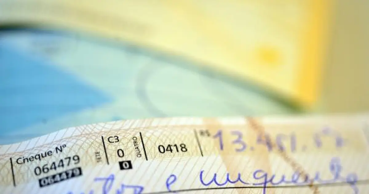 Juros do cheque especial atingem o recorde de 315,7% ao ano