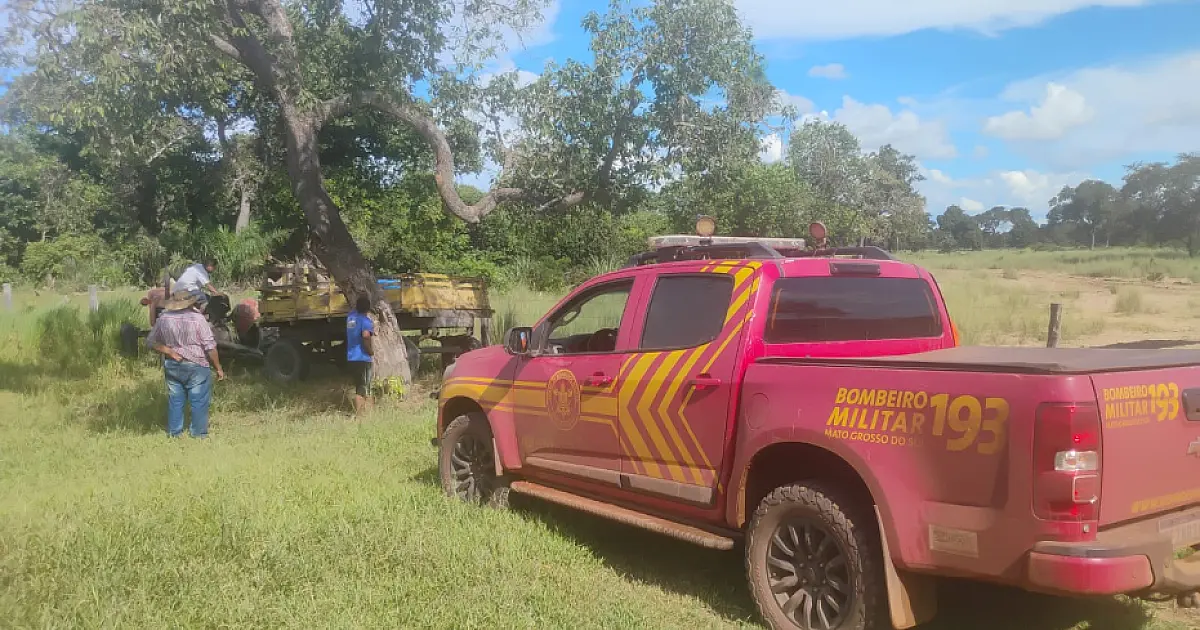Bombeiros resgatam mulher com fortes dores na região da Nhecolândia