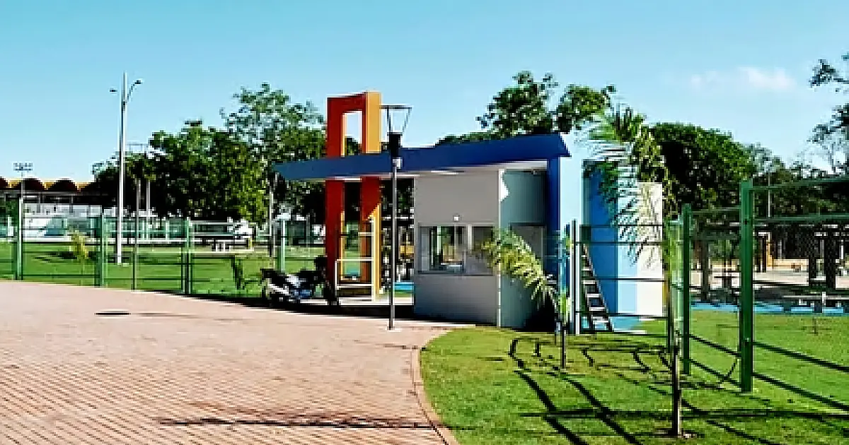 Elinho pede reabertura da Praça SESI Pantanal no Bairro Maria Leite