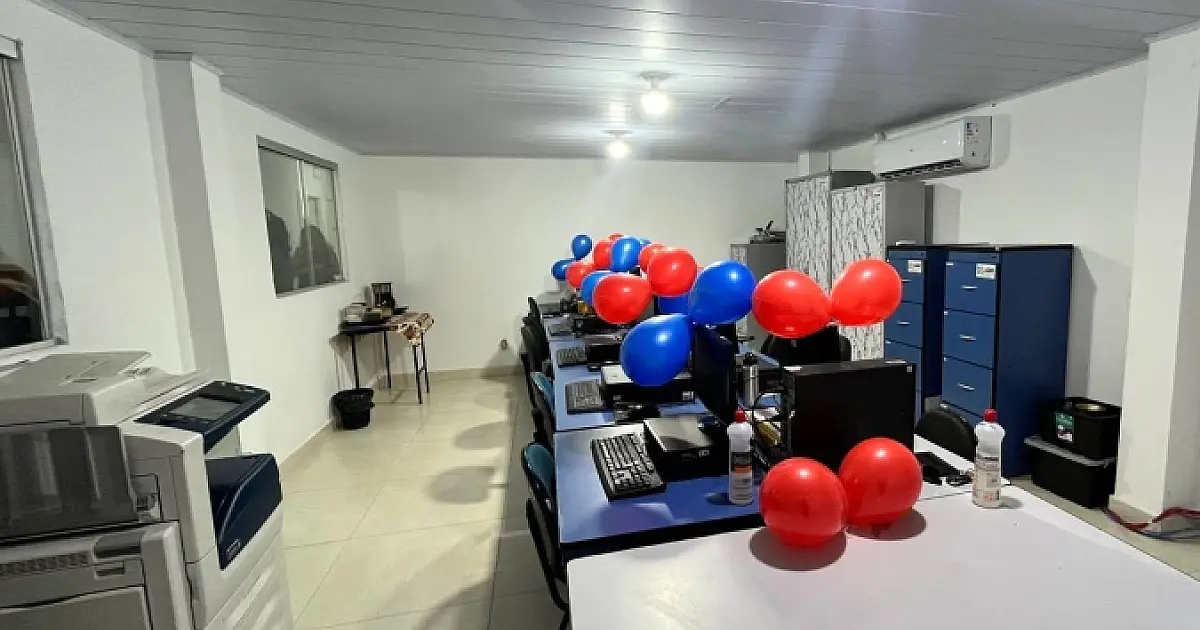 Ladário entrega nova sede da Secretaria de Educação no bairro Santo Antônio