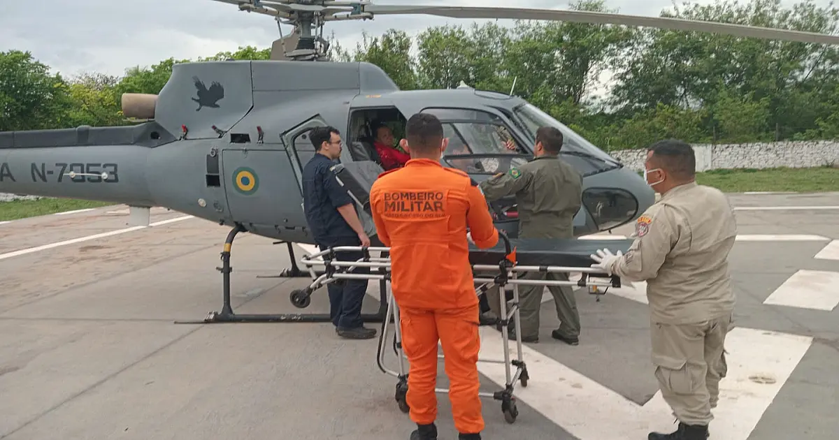 Duas pessoas são resgatadas no Pantanal com apoio aéreo da Marinha