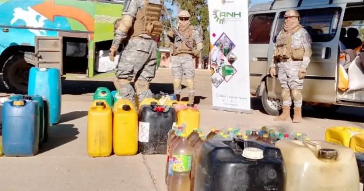 Contrabando de combustível fatura mais de 3 milhões de dólares por dia, diz ministro da Bolívia