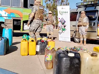 Contrabando de combustível fatura mais de 3 milhões de dólares por dia, diz ministro da Bolívia