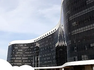 TSE julga liminar que suspendeu pesquisa desfavorável a Flávio