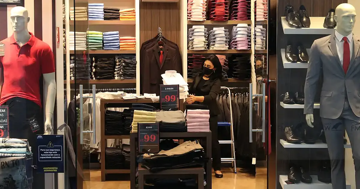 Entenda os direitos do consumidor para trocas de presentes de Natal