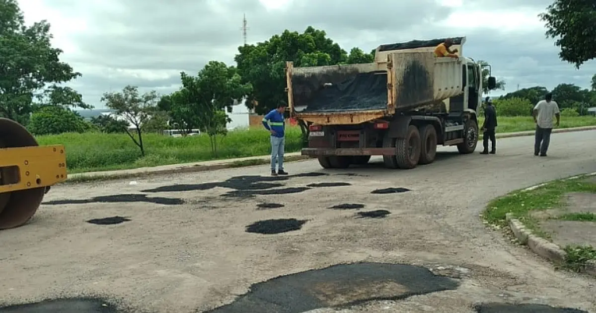 'Prefeito nos Bairros' atende demandas da área central de Ladário