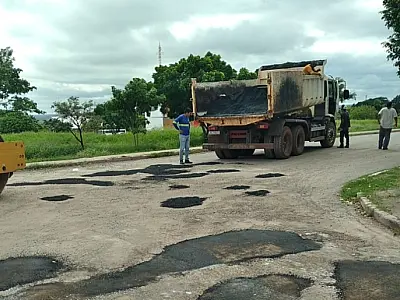 'Prefeito nos Bairros' atende demandas da área central de Ladário