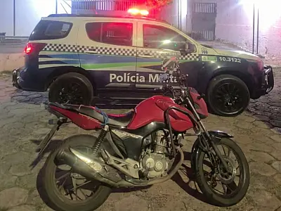 Moto com registro de roubo é recuperada no bairro Cristo Redentor