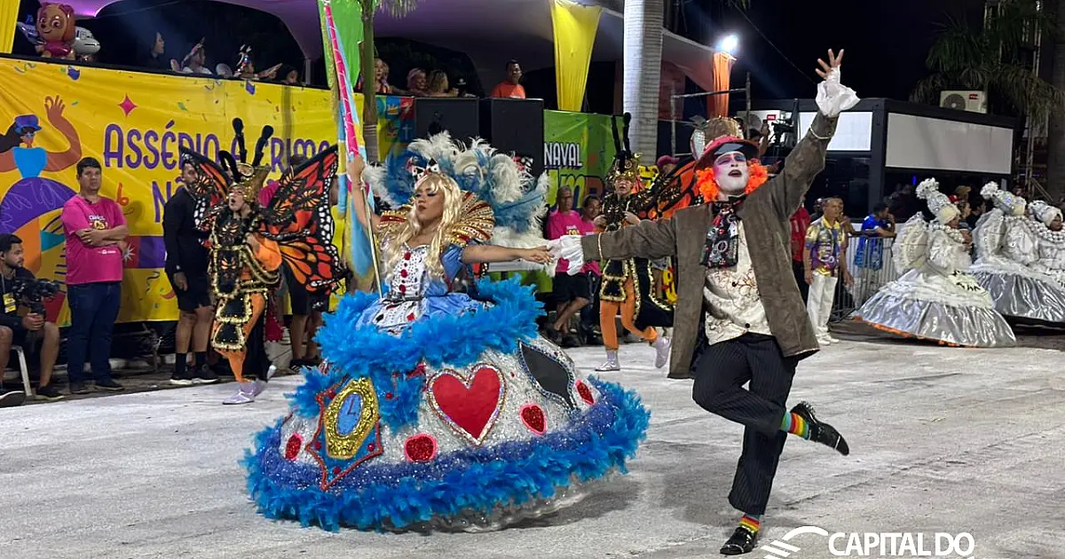 A Pesada transforma contos infantis em espetáculo colorido na avenida