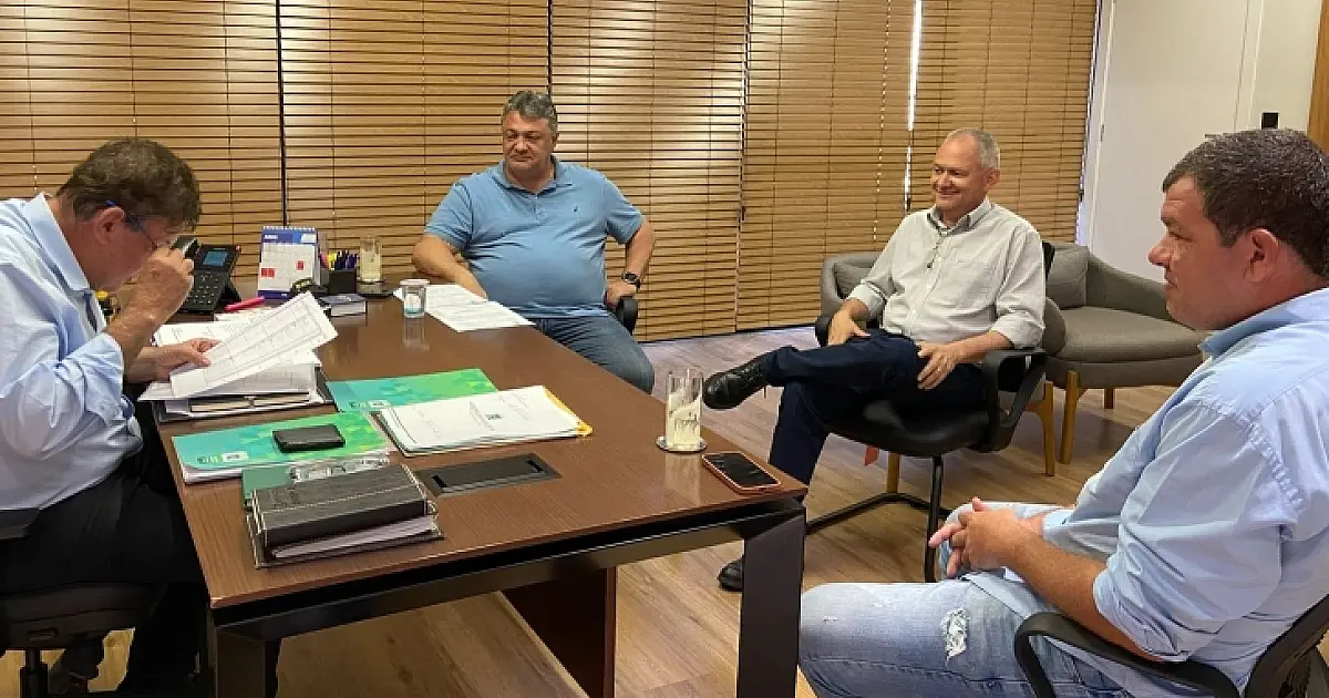 Em agenda na Capital, Ladário pede por veículos para Guarda Municipal