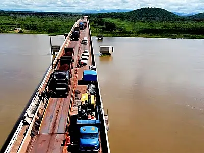 Vereadores cobram reforma na ponte sobre o rio Paraguai