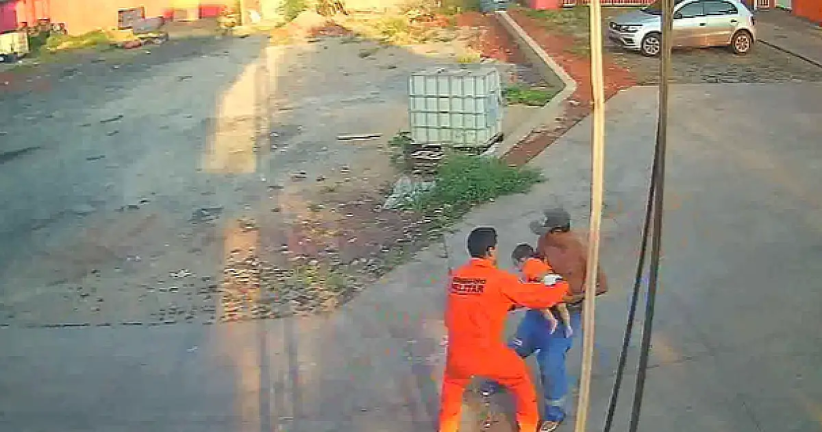 Pai corre até quartel e criança engasgada é salva por Bombeiros