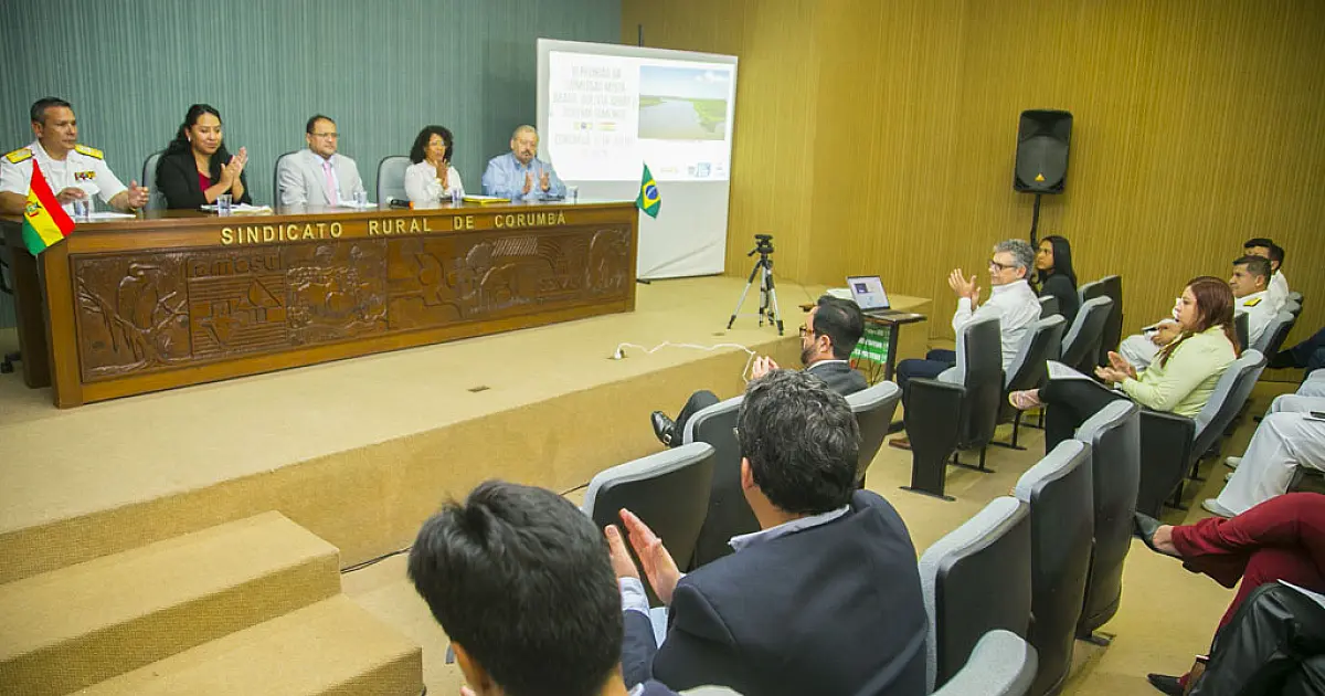 Em Corumbá, Brasil e Bolívia reforçam parceria para navegabilidade no canal Tamengo