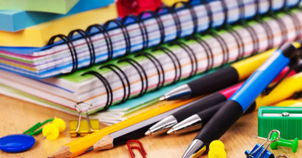 SPC Brasil dá dicas para o consumidor economizar com material escolar