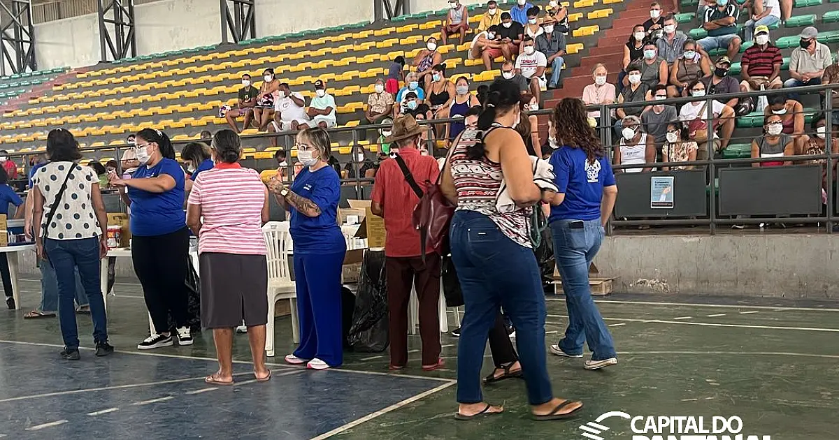 Mais de 5 mil pessoas foram imunizadas em quatro dias de vacinação no Poliesportivo