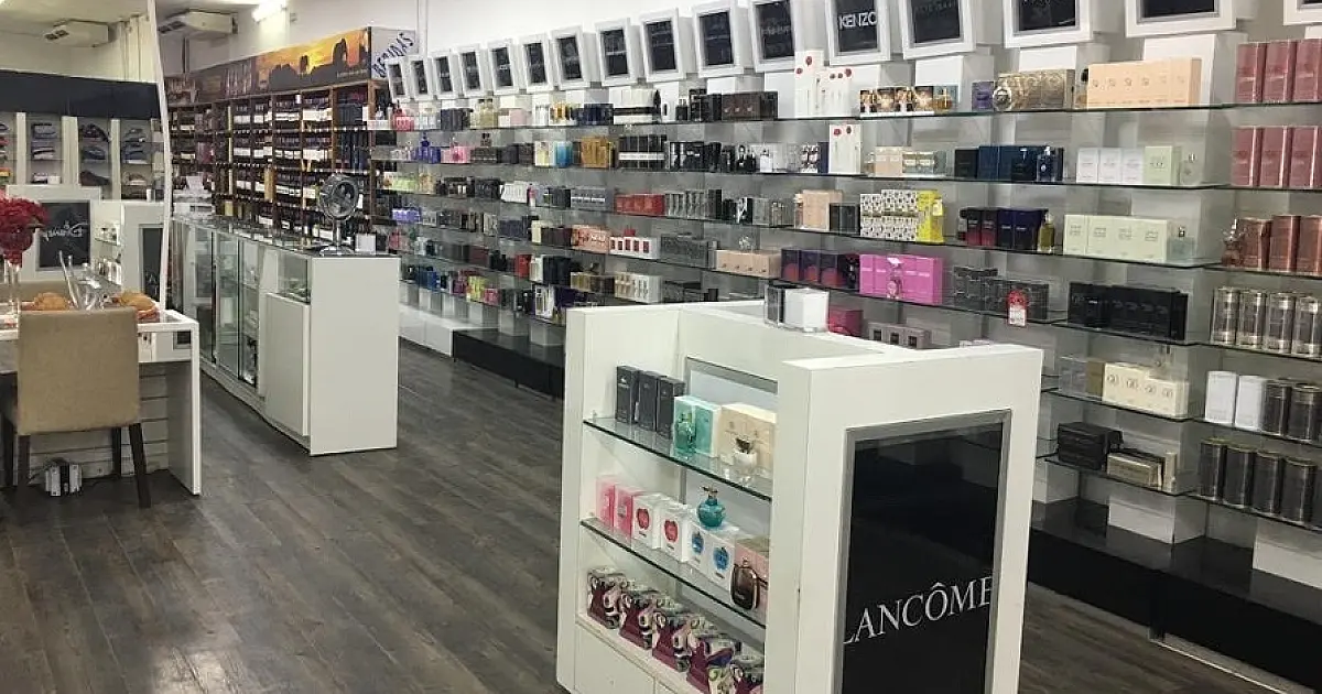 Shopping China na Fronteira Brasil/Bolívia renova estoque de perfumaria