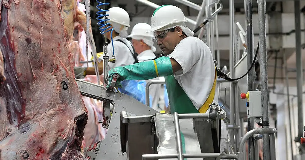 Exportação estadual de industrializados tem alta de 15% no mês de março