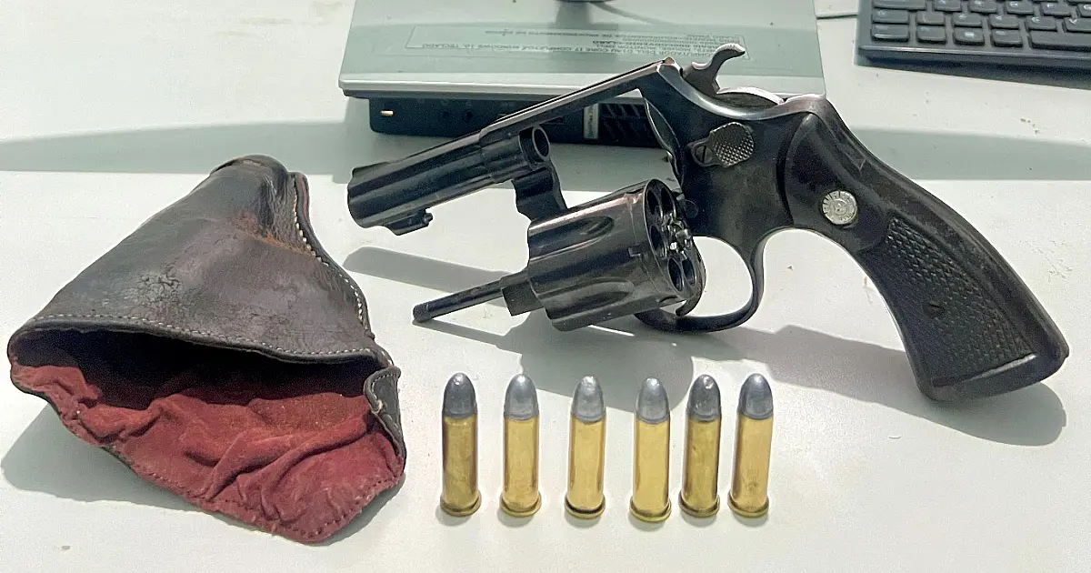 Operação 'Força Total' apreende arma de fogo no Popular velha