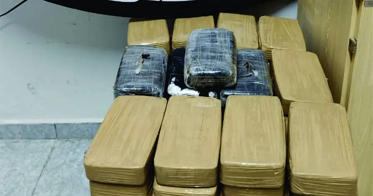 Força Tática apreende mais de 112 kg de pasta base em carro no bairro Maria Leite