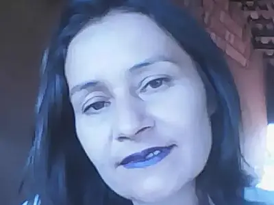 Polícia descarta feminicídio em morte de mulher com faca cravada no peito