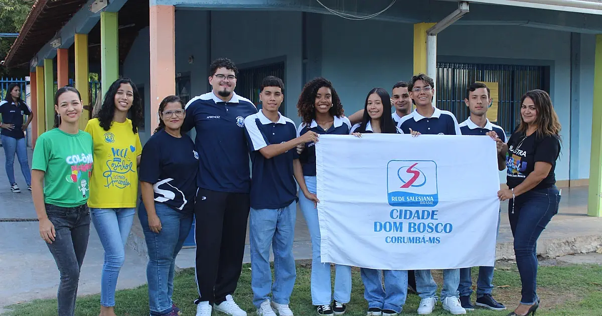 Jovens se formam no Programa Adolescente Aprendiz e iniciam suas carreiras