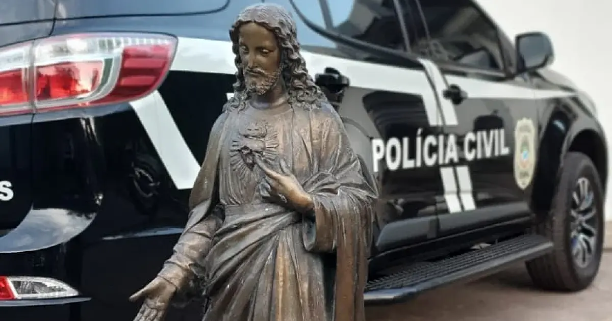 Estátua de Bronze furtada do cemitério há seis anos era vendida em grupo de trocas na cidade
