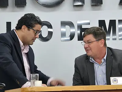 Vereadores questionam presença de motorista reserva em viagens de ônibus