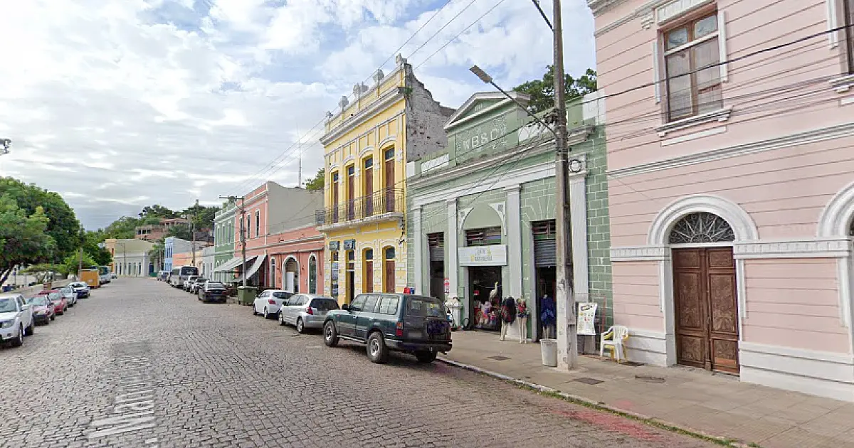 Licitação retoma obra de canalização da rede elétrica no Casario do Porto Geral