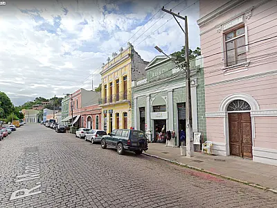 Licitação retoma obra de canalização da rede elétrica no Casario do Porto Geral