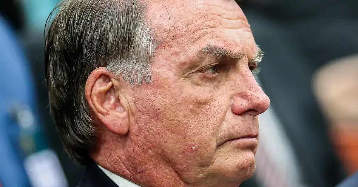 STF forma maioria para manter condenação de Bolsonaro e aliados