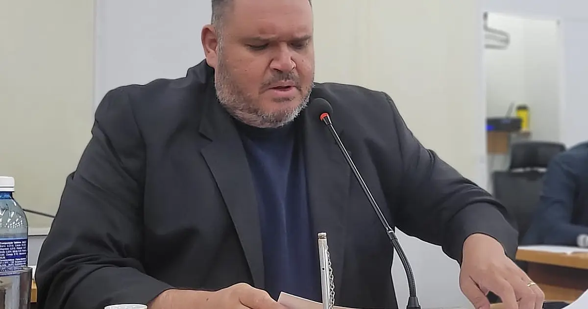 Jovan cobra informações sobre suspensão de convocação de aprovados em concurso