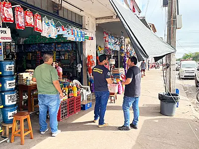 Fiscalização coíbe uso irregular de calçadas em Corumbá e autua comerciantes
