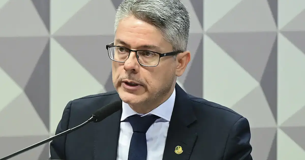 Senado aprova PL Antifacção com penas que podem chegar a 120 anos