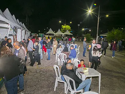 Evento celebra cultura afro-indígena com música e desfile no bairro Maria Leite